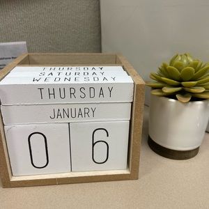 Desk block calendar